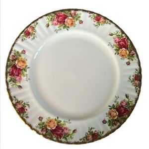 DINNER PLATE OLD COUNTRY ROSES 1962 ROYAL ALBERT BONE CHINA ENGLAND VINTAGE